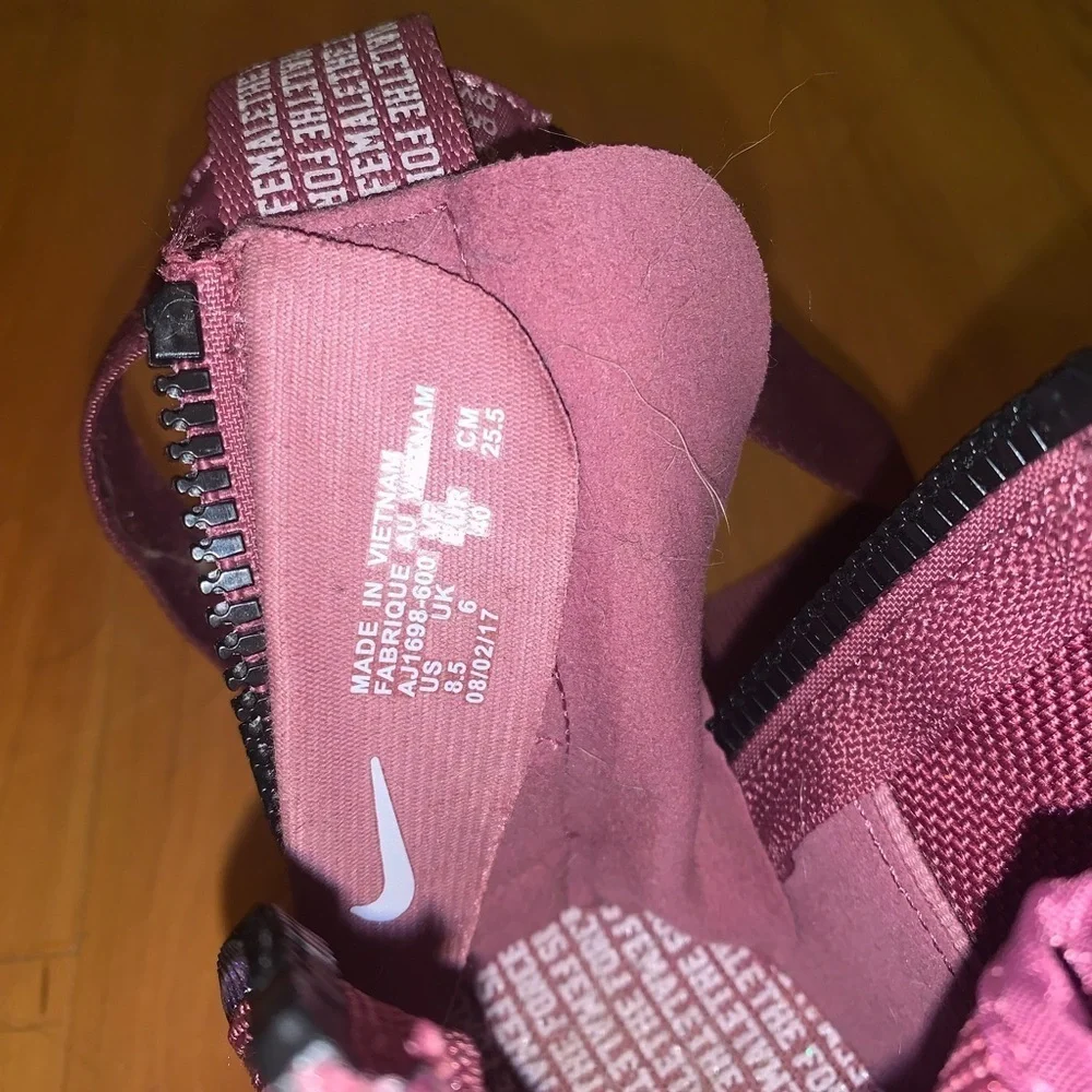 Women’s Nike high top air SFAF1